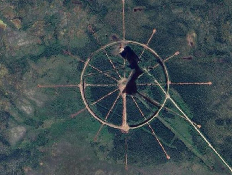 Kata laporan dari CNET, Google Maps telah memetakan 98% dari tempat yang dihuni manusia. Maka tak heran mereka menangkap hal aneh yang tak pernah kita lihat.