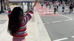 Gemas! Momen Brie Cheering Buat Acha Septriasa Finish Maraton