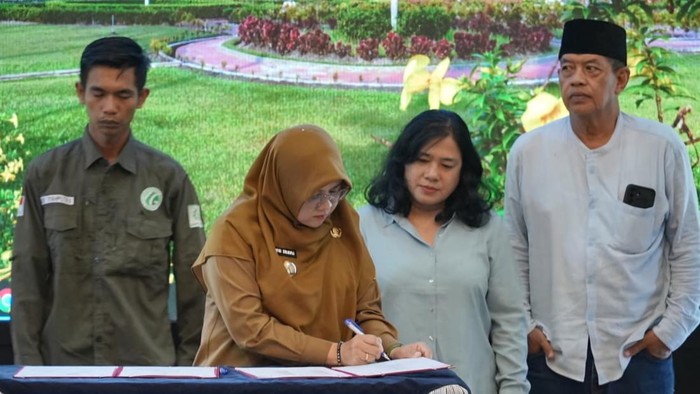 Bupati Siak Teken MoU perbaikan jalan (Dok Pemkab Siak)