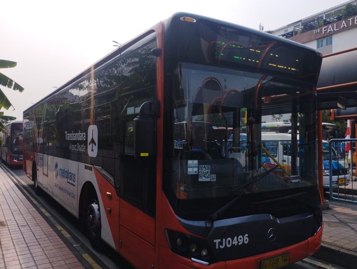 Bus Transbandara di Terminal Blok M, Jakarta Selatan (Syahid/detikcom)