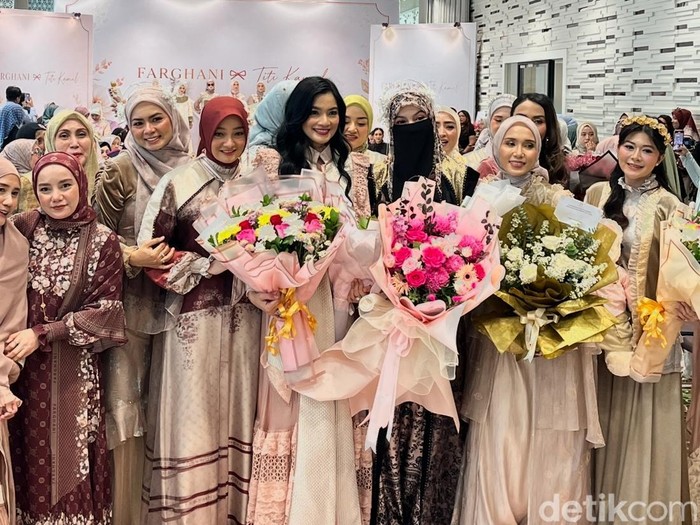Infiniti Launching Collection. Trunk show Farghani x Titi Kamal di Maybank Syariah Hall, Sentral Senayan Lt.28 (31/8/2026).