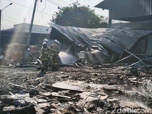 Tempat Produksi Sampah Jadi BBM di Kemijen Semarang Ludes Terbakar