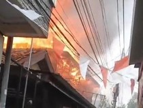 Video: Polisi Selidiki Penyebab Kebakaran Permukiman Gambir