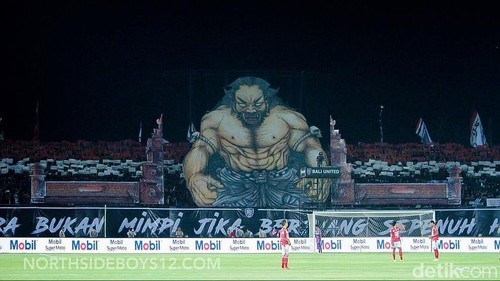 Koreo yang pernah ditampilkan Northsideboys12 di Stadion Kapten I Wayan Dipta, Gianyar.