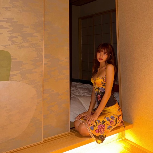 Saat Lisa BLACKPINK Temukan Kedamaian