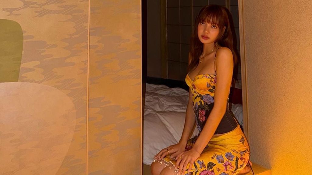 Saat Lisa BLACKPINK Temukan Kedamaian