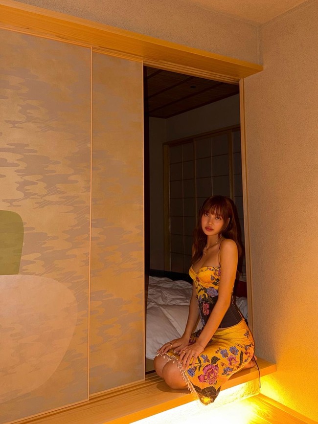 Saat Lisa BLACKPINK Temukan Kedamaian