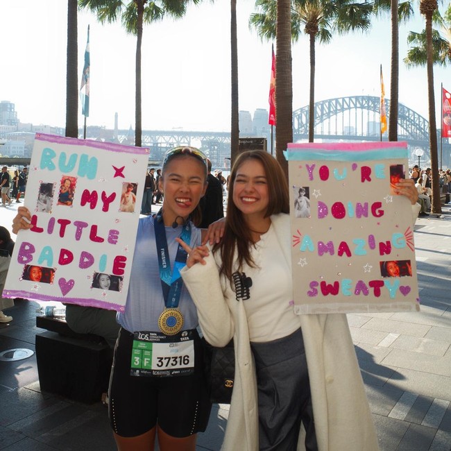 Super Effort! Rebecca Klopper Terbang ke Sydney Demi Support Teman Maraton