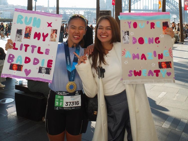 Super Effort! Rebecca Klopper Terbang ke Sydney Demi Support Teman Maraton