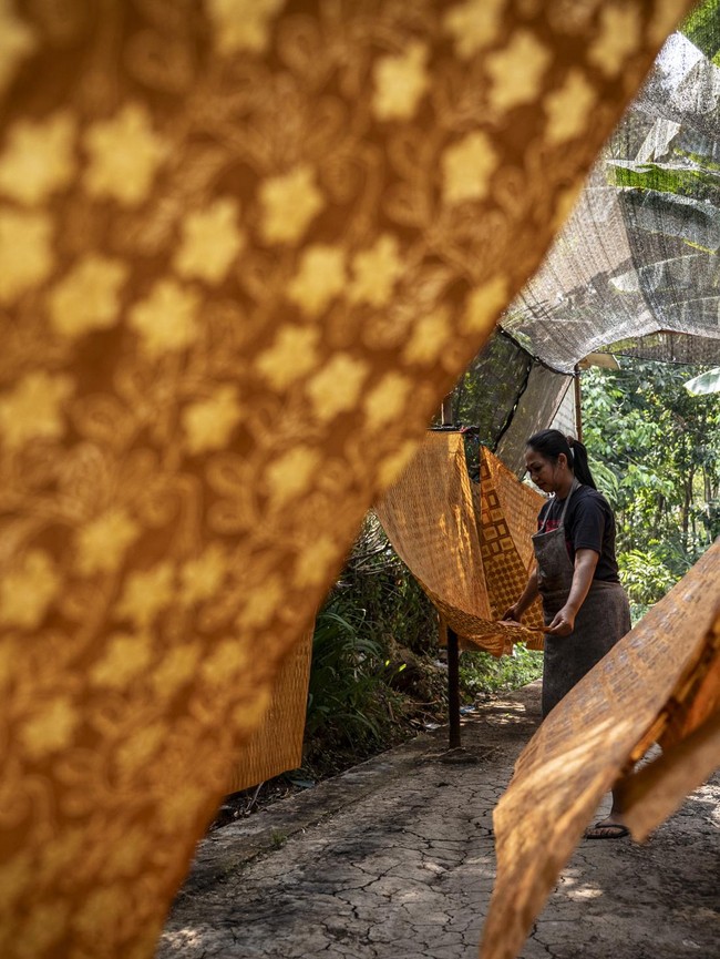 Sektor Tekstil Kian Dilirik, Investasi Semester I Capai Rp11,4 Triliun