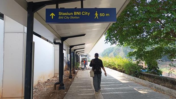 Selasar penghubung Stasiun BNI City dengan Karet di Jakarta Pusat (Shonya/detikcom)