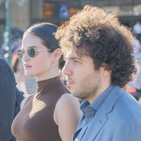 Selena Gomez dan Benny Blanco menikah dalam sebuah upacara yang dihadiri sejumlah selebriti di Santa Barbara, California, pada 27 September 2025. Foto: Getty Images/Stefano Mazzola