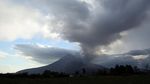 Potret Gunung Sinabung di Karo yang Kembali Erupsi