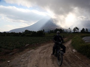 Warga Diimbau Mengungsi Usai Status Gunung Sinabung Siaga
