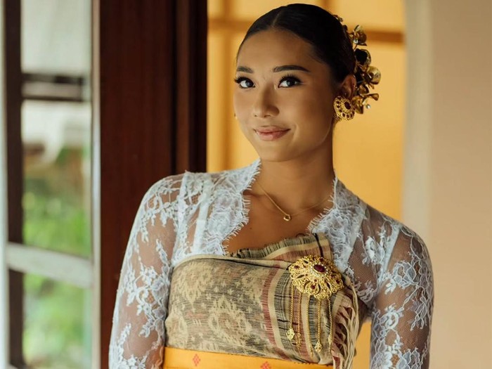 Suri Jabrik Keponakan Luna Maya