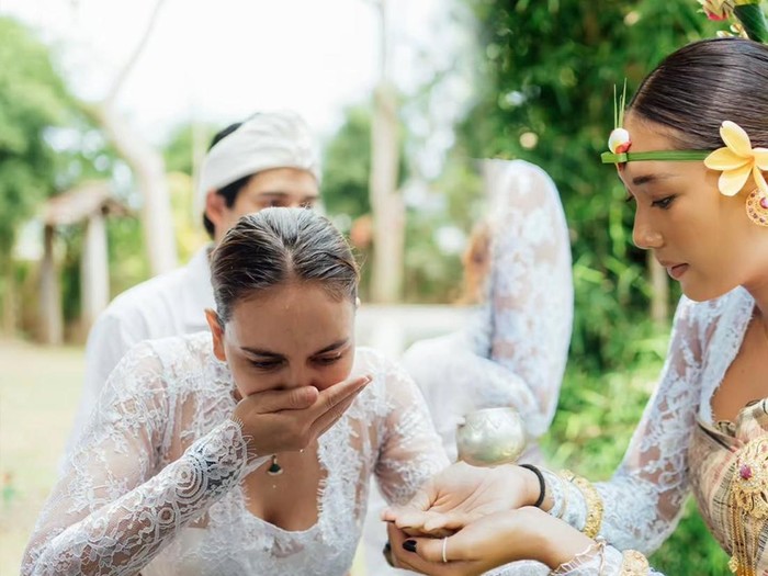 Suri Jabrik Keponakan Luna Maya