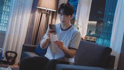 Lee Jun Hyuk Menang Lotere Miliaran di Drakor The Ordinary Jackpot
