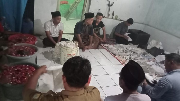 Tradisi Jemasan di Desa Jungjang Wetan