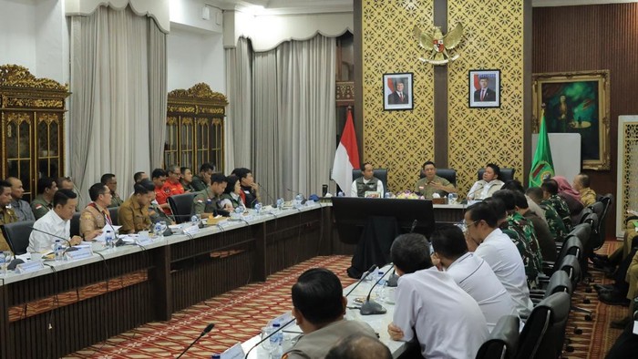 Wali Kota Palembang mendapat dukungan memperkuat penanganan karhutla.