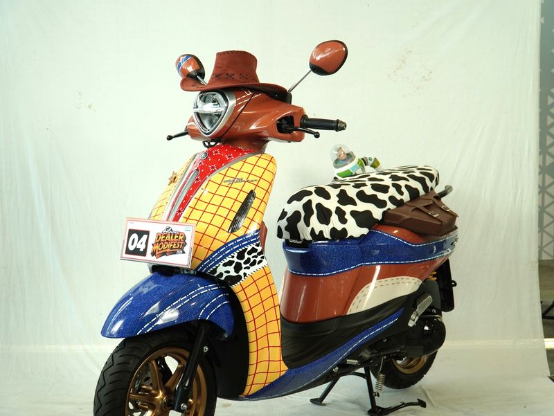 Yamaha Grand Filano