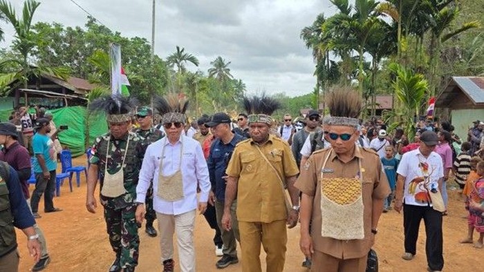 Agrinas Palma Sosialisasikan Program KSPEAN ke Warga Kampung Anggai