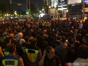 Detik-detik Aksi Damai di Simpang Jenderal Sudirman Jogja Berubah Ricuh
