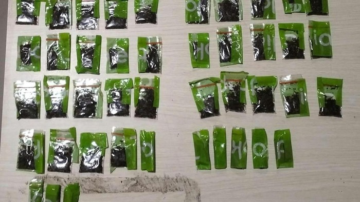 Barang bukti tembakau sintesis