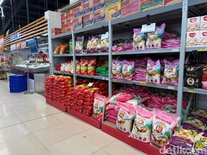 Beras 5 Kg Langkah di Pasar Palembang, Ritel Batasi Pembelian