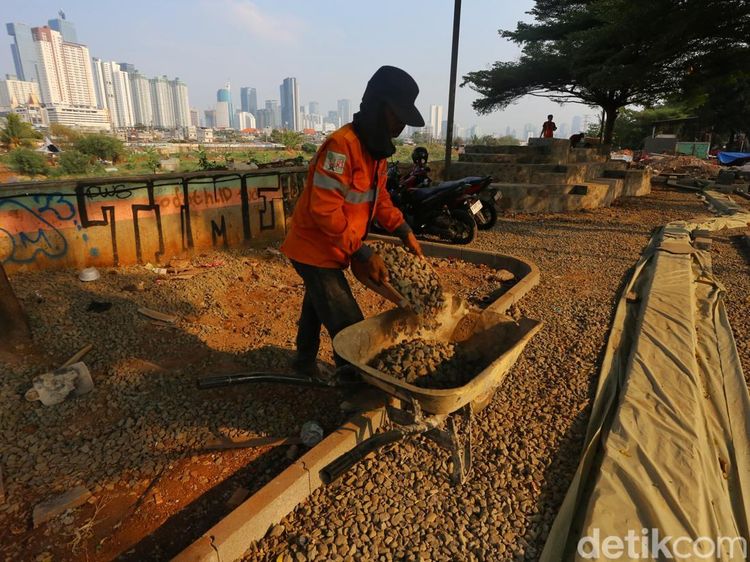 Dibongkar Total, Bantaran BKB Disulap Jadi RTH Cantik