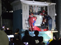 Ada Karung hingga Gergaji di Gardu LRT Pancoran TKP Pria Tewas