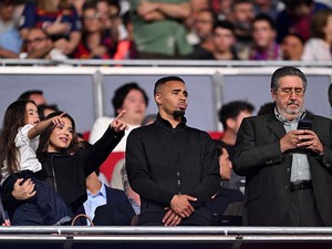 Demi Barcelona, Gabriel Jesus Tak Keberatan Gaji Berkurang