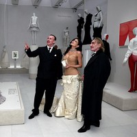 Kronologi Pameran John Galliano di MET Batal, Dipicu Kontroversi Masa Lalu