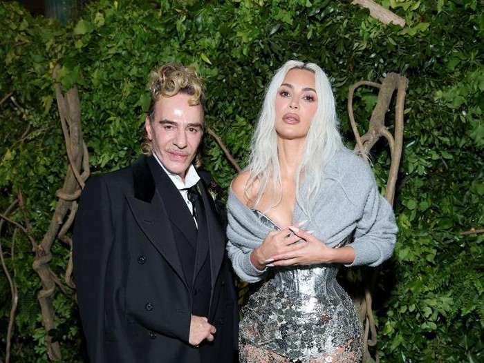 NEW YORK, NEW YORK - MAY 06: (L-R) John Galliano and Kim Kardashian attend The 2024 Met Gala Celebrating 