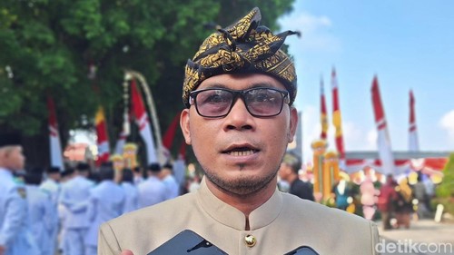 Kepala Dinas Sosial Kota Mataram, Muzakkir Walad. (Foto: Nathea Citra/detikBali)