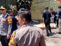 Heboh Mayat Wanita dalam Kardus di Bandung, Posisi Tangan Terlihat