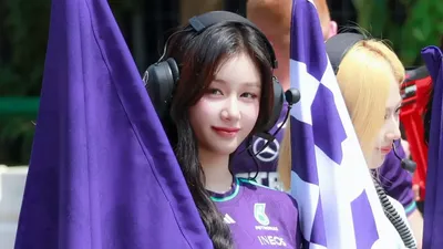 Visual Unreal Pharita BABYMONSTER di Acara Adidas F1, Akrab dengan Pembalap