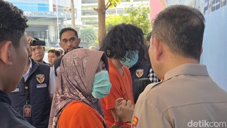Anak dan Ibu Ditangkap Usai Bobol ATM di Jakbar, Bapak DPO