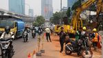 Revitalisasi Gatot Subroto Dimulai, Kendaraan Umum Bisa Melintas di Jalur Busway