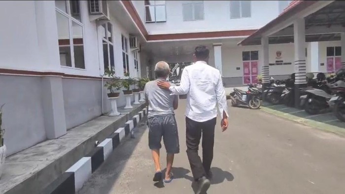 Tersangka digiring ke Kejati Babel.