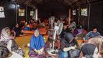Warga Korban Kebakaran Batu Ceper Bertahan di Tenda Pengungsian