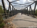 Sudah Ditinjau Menteri tapi Tak Kunjung Diperbaiki, Jembatan Bakong Memprihatinkan