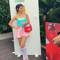 Bagi Andien, memilih outfit bukan hanya soal mengikuti tren. Kenyamanan dan karakter pribadi menjadi pertimbangan utama sebelum menentukan penampilan. “Yang pertama nyaman, yang kedua sesuai sama kepribadian aku dan apa yang aku butuhkan di hari itu,” katanya. Foto: Foto: Kiki Oktaviani/detik