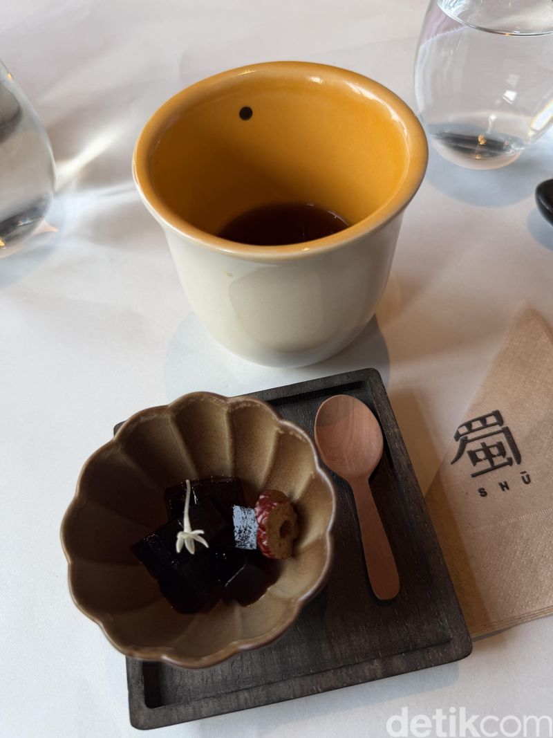 Art of Pairing Omacoffee Brewers dan Shu Cuisine & Bar Plaza Indonesia menggelar Art of Pairing yang memadukan kopi dan makanan Sichuan.