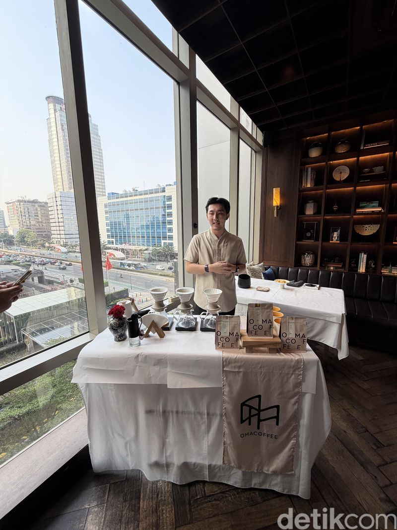 Art of Pairing Omacoffee Brewers dan Shu Cuisine & Bar Plaza Indonesia menggelar Art of Pairing yang memadukan kopi dan makanan Sichuan.
