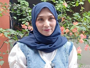 Baby Margaretha Bicara Nasib Baju Terbuka Usai Berhijab