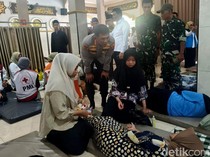Video: Kala Ratusan Siswa dan Santri di Jatim Keracunan Usai Santap MBG