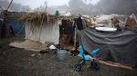 Ceuta Dibanjiri Migran, Tenda Darurat Berjejer di Pantai Trampolin