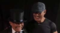 Menyentuh! Deddy Corbuzier Panggil Pak Harno Badut Sulap yang Nyambi Ojol