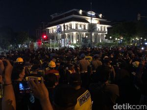 Polda DIY Sebut 7 Polisi Kena Cairan Merica Saat Kericuhan di Simpang Sudirman
