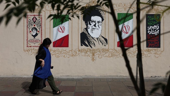 Ketegangan antara Iran dan Amerika Serikat kembali memanas pada awal September 2026. Perselisihan kedua negara meningkat di tengah konflik dan tekanan terkait Selat Hormuz, jalur strategis yang menjadi salah satu titik paling sensitif dalam hubungan Iran-AS. REUTERS